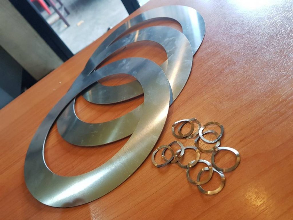 บริษัท แอท ซัคเซส สปริง จำกัด รับทําสปริง โรงงานผลิตสปริง โรงงานทำสปริง ผลิตสปริง ทำสปริงตามแบบ สั่งทำสปริง แผ่นสปริง สปริงขดลวด งานผลิตสปริง สปริงอุตสาหกรรม ออกแบบสปริง ขายสปริง สปริงเครื่องจักร สปริงดีด สปริงดัน สปริงดึง สปริงดึง Extension Spring สปริงดัน Compression Spring สปริงดีด torsion spring โรงงานผลิตสปริง สมุทรสาคร โรงงานทำสปริง สมุทรสาคร ผลิตสปริง สมุทรสาคร ทำสปริงตามแบบ สมุทรสาคร สั่งทำสปริง สมุทรสาคร แผ่นสปริง สมุทรสาคร สปริงขดลวด สมุทรสาคร งานผลิตสปริง สมุทรสาคร สปริงอุตสาหกรรม สมุทรสาคร ออกแบบสปริง สมุทรสาคร ขายสปริง สมุทรสาคร สปริงเครื่องจักร สมุทรสาคร รับทำใบสกรู สกรูลำเลียง สกรูคอนเวเยอร์ ใบเกลียว ม้วนท่อตามแบบ เครื่องโม่หิน สปริงโรงโม่ สปริงเครื่องเขย่า สปริงปทุมธานี สปริงนนทบุรี สปริงชลบุรี