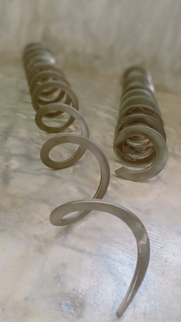 บริษัท แอท ซัคเซส สปริง จำกัด รับทําสปริง โรงงานผลิตสปริง โรงงานทำสปริง ผลิตสปริง ทำสปริงตามแบบ สั่งทำสปริง แผ่นสปริง สปริงขดลวด งานผลิตสปริง สปริงอุตสาหกรรม ออกแบบสปริง ขายสปริง สปริงเครื่องจักร สปริงดีด สปริงดัน สปริงดึง สปริงดึง Extension Spring สปริงดัน Compression Spring สปริงดีด torsion spring โรงงานผลิตสปริง สมุทรสาคร โรงงานทำสปริง สมุทรสาคร ผลิตสปริง สมุทรสาคร ทำสปริงตามแบบ สมุทรสาคร สั่งทำสปริง สมุทรสาคร แผ่นสปริง สมุทรสาคร สปริงขดลวด สมุทรสาคร งานผลิตสปริง สมุทรสาคร สปริงอุตสาหกรรม สมุทรสาคร ออกแบบสปริง สมุทรสาคร ขายสปริง สมุทรสาคร สปริงเครื่องจักร สมุทรสาคร รับทำใบสกรู สกรูลำเลียง สกรูคอนเวเยอร์ ใบเกลียว ม้วนท่อตามแบบ เครื่องโม่หิน สปริงโรงโม่ สปริงเครื่องเขย่า สปริงปทุมธานี สปริงนนทบุรี สปริงชลบุรี