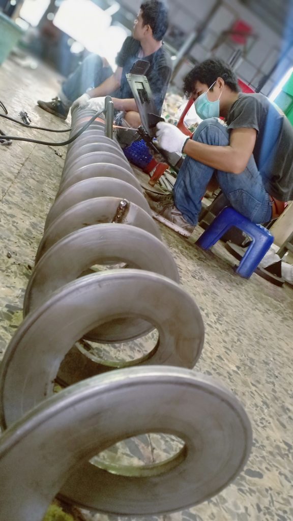 บริษัท แอท ซัคเซส สปริง จำกัด รับทําสปริง โรงงานผลิตสปริง โรงงานทำสปริง ผลิตสปริง ทำสปริงตามแบบ สั่งทำสปริง แผ่นสปริง สปริงขดลวด งานผลิตสปริง สปริงอุตสาหกรรม ออกแบบสปริง ขายสปริง สปริงเครื่องจักร สปริงดีด สปริงดัน สปริงดึง สปริงดึง Extension Spring สปริงดัน Compression Spring สปริงดีด torsion spring โรงงานผลิตสปริง สมุทรสาคร โรงงานทำสปริง สมุทรสาคร ผลิตสปริง สมุทรสาคร ทำสปริงตามแบบ สมุทรสาคร สั่งทำสปริง สมุทรสาคร แผ่นสปริง สมุทรสาคร สปริงขดลวด สมุทรสาคร งานผลิตสปริง สมุทรสาคร สปริงอุตสาหกรรม สมุทรสาคร ออกแบบสปริง สมุทรสาคร ขายสปริง สมุทรสาคร สปริงเครื่องจักร สมุทรสาคร รับทำใบสกรู สกรูลำเลียง สกรูคอนเวเยอร์ ใบเกลียว ม้วนท่อตามแบบ เครื่องโม่หิน สปริงโรงโม่ สปริงเครื่องเขย่า สปริงปทุมธานี สปริงนนทบุรี สปริงชลบุรี