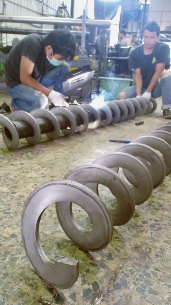 บริษัท แอท ซัคเซส สปริง จำกัด รับทําสปริง โรงงานผลิตสปริง โรงงานทำสปริง ผลิตสปริง ทำสปริงตามแบบ สั่งทำสปริง แผ่นสปริง สปริงขดลวด งานผลิตสปริง สปริงอุตสาหกรรม ออกแบบสปริง ขายสปริง สปริงเครื่องจักร สปริงดีด สปริงดัน สปริงดึง สปริงดึง Extension Spring สปริงดัน Compression Spring สปริงดีด torsion spring โรงงานผลิตสปริง สมุทรสาคร โรงงานทำสปริง สมุทรสาคร ผลิตสปริง สมุทรสาคร ทำสปริงตามแบบ สมุทรสาคร สั่งทำสปริง สมุทรสาคร แผ่นสปริง สมุทรสาคร สปริงขดลวด สมุทรสาคร งานผลิตสปริง สมุทรสาคร สปริงอุตสาหกรรม สมุทรสาคร ออกแบบสปริง สมุทรสาคร ขายสปริง สมุทรสาคร สปริงเครื่องจักร สมุทรสาคร รับทำใบสกรู สกรูลำเลียง สกรูคอนเวเยอร์ ใบเกลียว ม้วนท่อตามแบบ เครื่องโม่หิน สปริงโรงโม่ สปริงเครื่องเขย่า สปริงปทุมธานี สปริงนนทบุรี สปริงชลบุรี